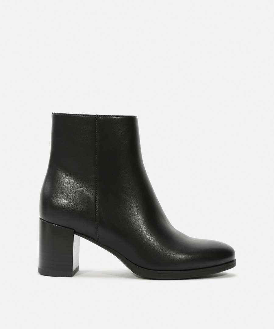 Botines tacón liso